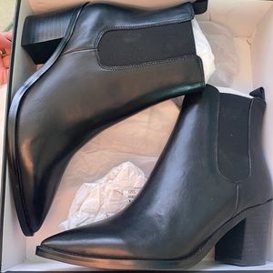 Brand new never worn Tony Bianco black ankle boot